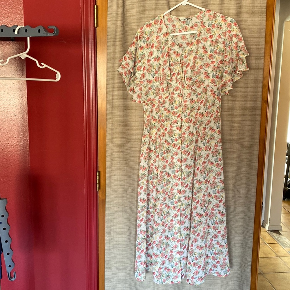 Beautiful Vintage Floral Dress